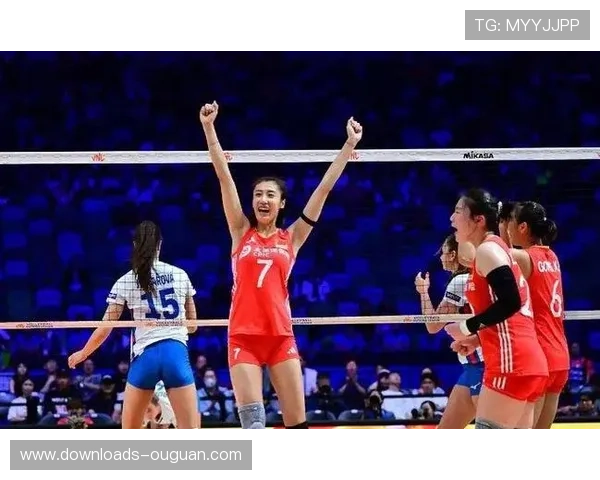 加拉塔萨雷女排3-1逆转取胜,中国球员王媛媛成防守核心 加拉塔萨雷女排3-1逆转取胜,中国球员王媛媛成防守核心